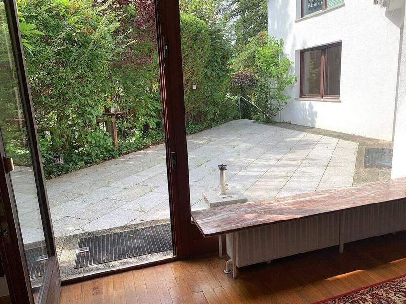 Architektonisches Highlight: Wohnen u. Arbeiten unter einem Dach in getrennten Einheiten, hell u. mit außergewöhnlichem Grundriss!