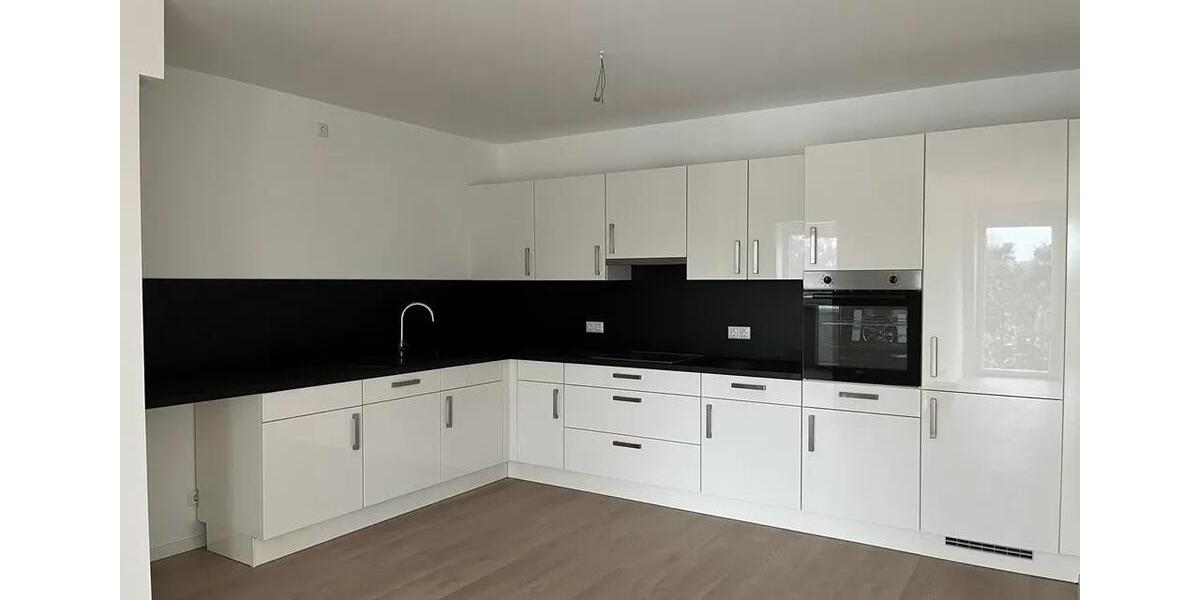 Etagenwohnung Potsdam Drewitz - 3 Zimmer, 98 m&sup2;, 1.512&euro; | Angebot:23602746
