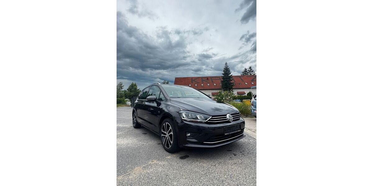 VW Golf Sportsvan 148.107 km 11.490 &euro; Velten 16727
