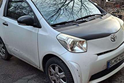 Toyota iQ 140.100 km 2.900 &euro; Potsdam 14476