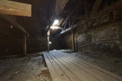 Dachgeschossrohling (SpitzbodenKriechboden)! Baugenehmigt zum Ausbau! 2 zimmer