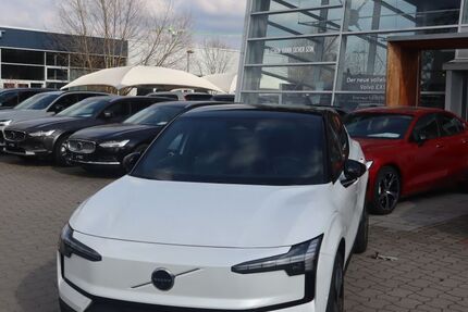 Volvo EX30 8.033 km 34.890 &euro; Potsdam 14482