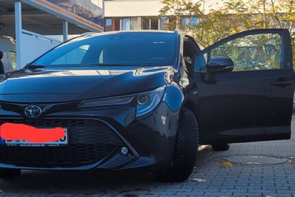 Toyota Corolla 71.000 km 18.600 &euro; Berlin 10247