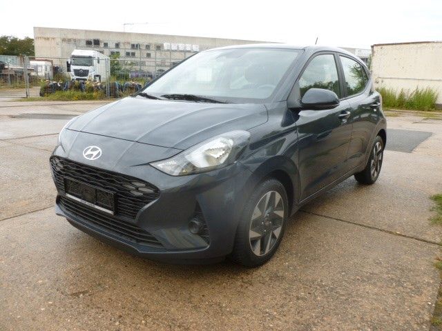 i10