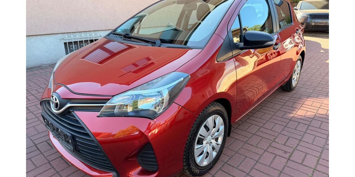 Toyota Yaris 86.000 km 6.999 &euro; Berlin 12355