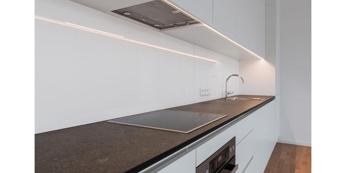 Etagenwohnung Berlin Tempelhof-Schöneberg - 2 Zimmer, 81 m&sup2;, 2.091&euro; | Angebot:26137074