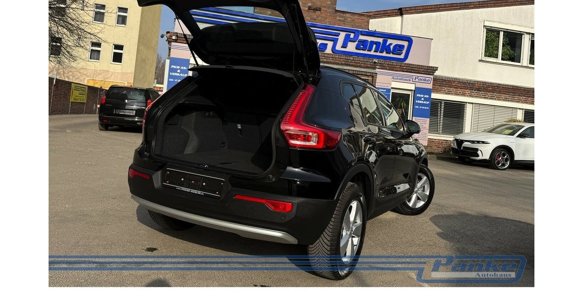 Volvo XC40 Essential 2WD 8G*LED*Virtuall*PDC*BT*Tempo* 15.156 km 25.990 &euro; Berlin 13187