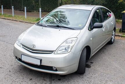 Toyota Prius 300.000 km 5.500 &euro; Berlin 13357