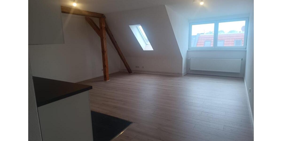 Dachgeschoßwohnung Berlin Treptow-Köpenick - 3 Zimmer, 84 m&sup2;, 1.045&euro; | Angebot:26249333