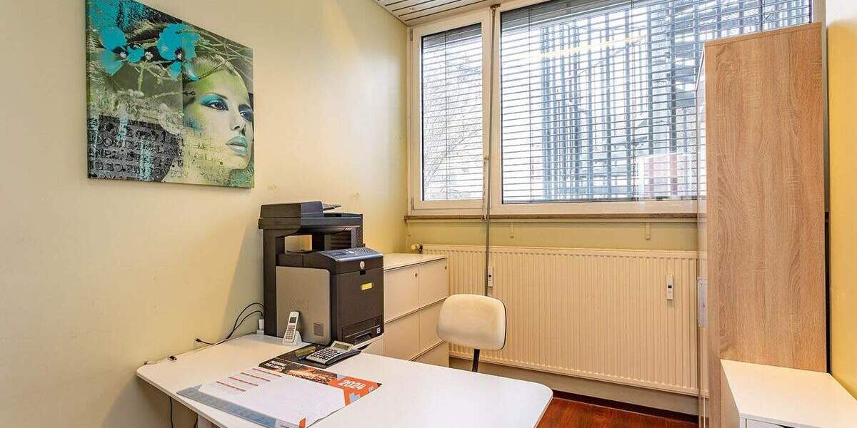 Gewerbeobjekt Berlin Friedrichsfelde - 6 Zimmer, 107 m&sup2;, 279.000&euro; | Angebot:25739626