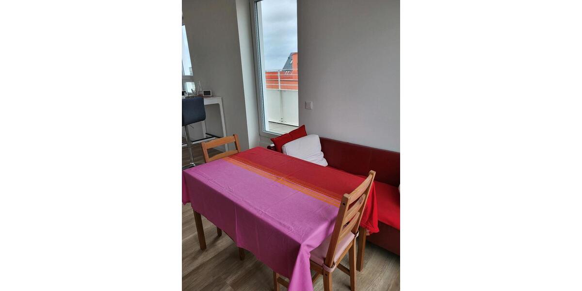 Dachgeschoßwohnung Berlin Spandau - 3 Zimmer, 96 m&sup2;, 3.500&euro; | Angebot:24352821