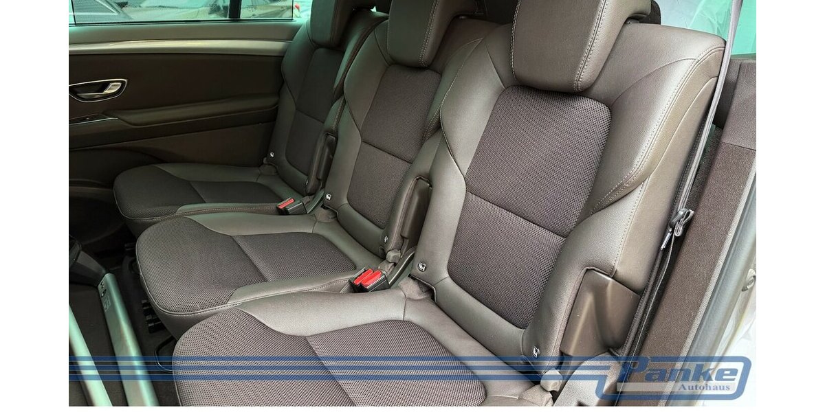 Renault Espace 1.6 dCI 160 Intens Aut.*Pano*LED*AHK*RFK* 197.112 km 8.990 &euro; Berlin 13187