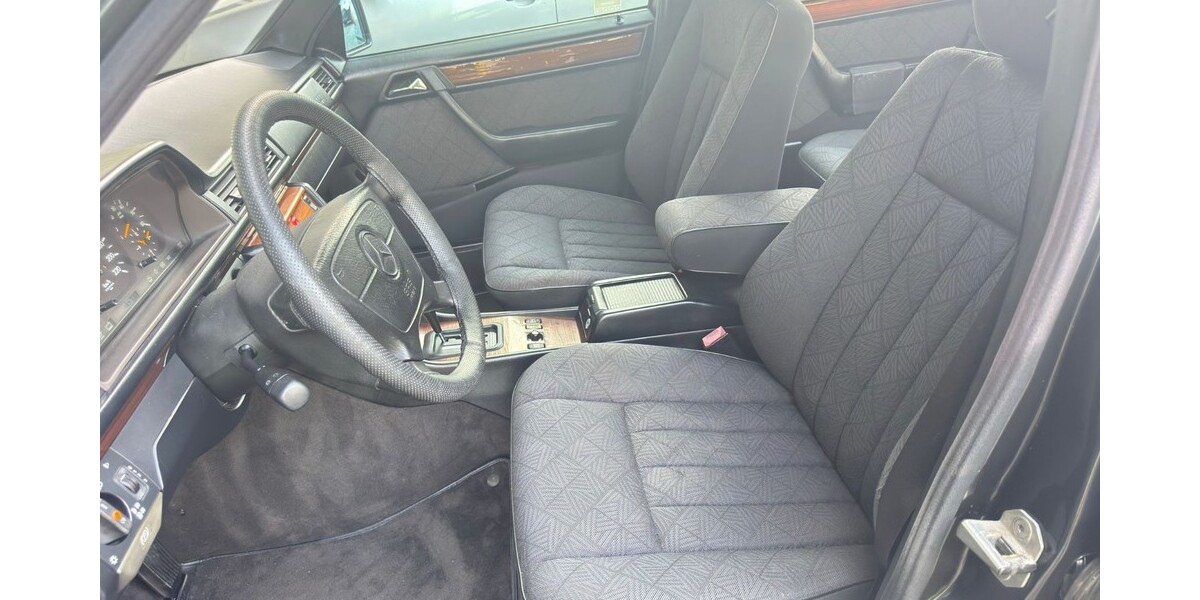 VW Golf V 216.541 km 2.990 &euro; Berlin 10178