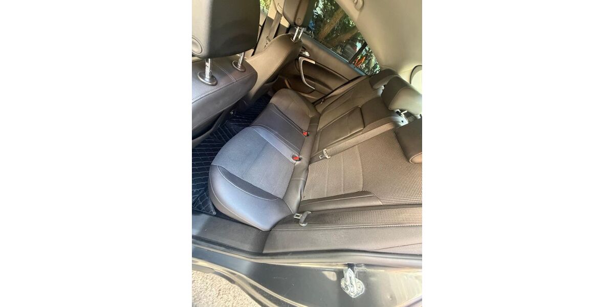 Opel Insignia 229.000 km 5.500 &euro; Berlin 12439