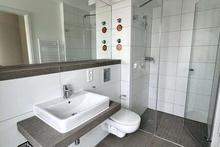 Wohnung Berlin Niederschöneweide - 1 Zimmer, 27 m&sup2;, 730&euro; | Angebot:26509529