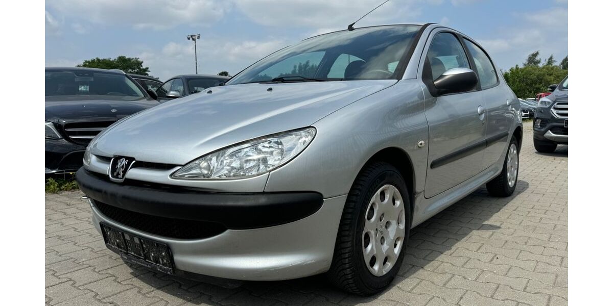 Peugeot 206 61.000 km 3.899 &euro; Oberkrämer 16727