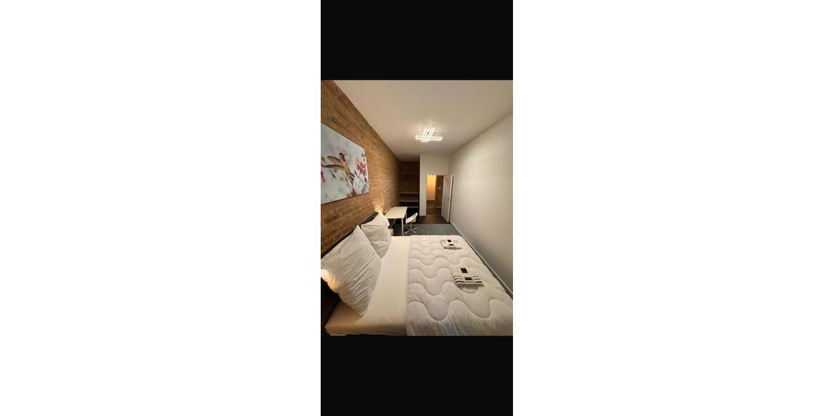 Erdgeschoßwohnung Berlin Friedrichshain-Kreuzberg - 3 Zimmer, 125 m&sup2;, 1.800&euro; | Angebot:26522207