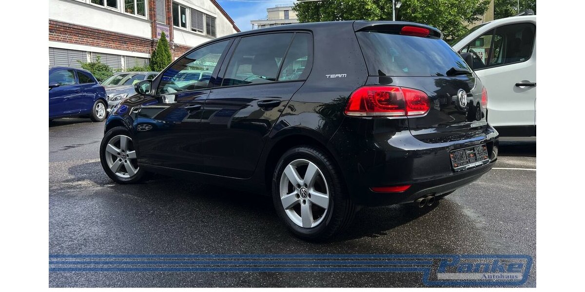 VW Golf VI Team Lim*SHZ*Klima*PDC*Tempo* 206.982 km 4.990 &euro; Berlin 13187