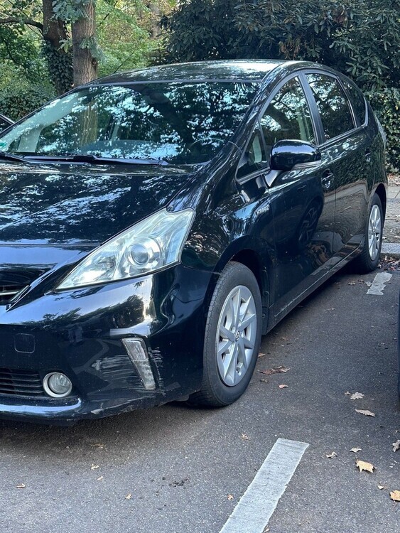 Toyota Prius Plus 244.000 km 8.250 € Berlin 10178
