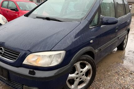 Opel Zafira 208.000 km 2.450 &euro; Berlin 10245
