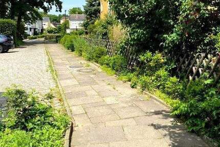 - Nähe Britzer Garten Reihenendhaus mit Keller und Garage - 4 zimmer