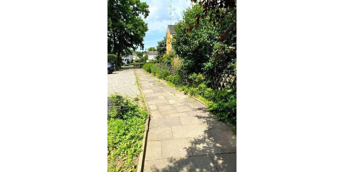 - Nähe Britzer Garten Reihenendhaus mit Keller und Garage - 4 zimmer