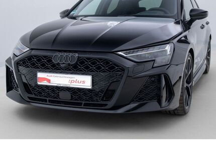 Audi RS3 5.000 km 69.675 &euro; Berlin 13088