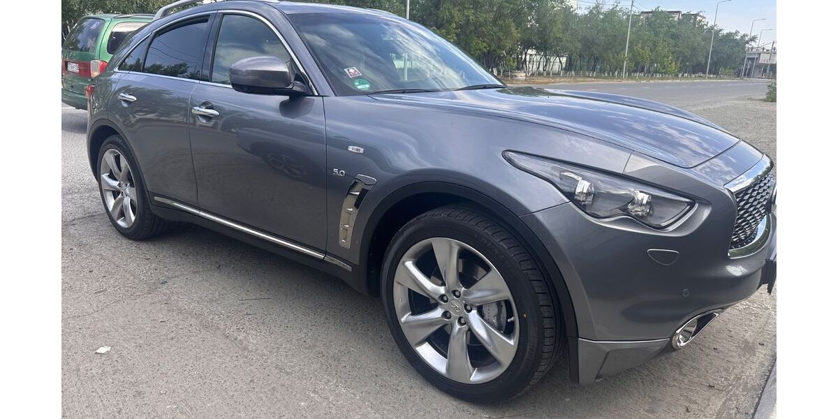 INFINITI QX70 63.000 km 19.700 &euro; Berlin 10115