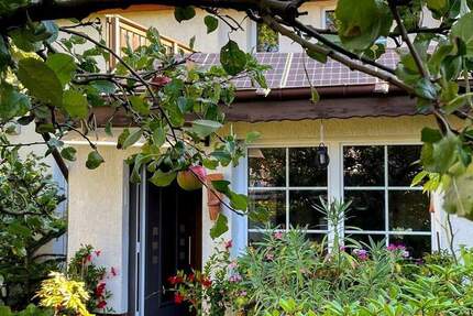 Wohnen Tür an Tür mit Kindern, Eltern oder Freunden - EFH + Grundstück zum bauen 6 zimmer