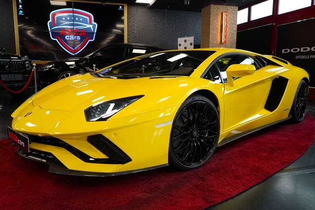 Lamborghini Aventador 17.500 km 339.900 € Berlin 12353