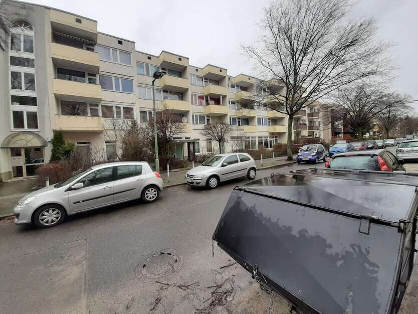 Wohnung zum Mieten in Berlim 972,90 € 54.05 m²