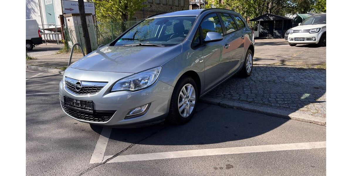 Opel Astra 116.000 km 5.499 &euro; Berlin 13597