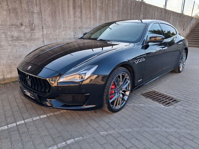 Maserati Quattroporte 93.000 km 39.999 € Berlin 13349