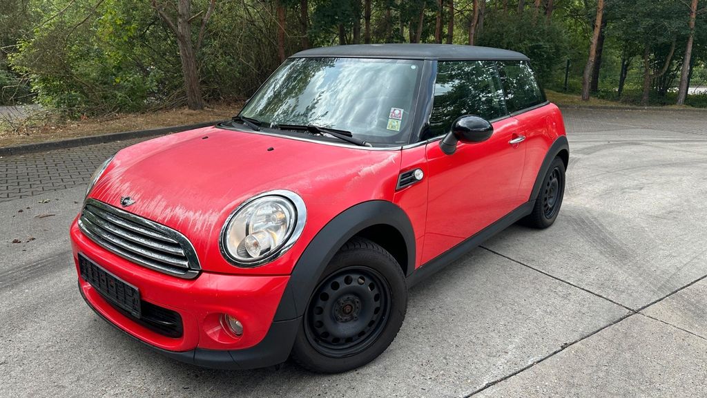 Mini ONE 156.647 km 890 &euro; Velten 16727