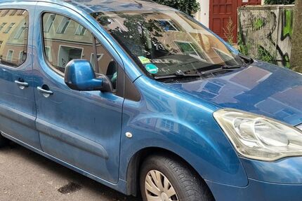 Citroen Berlingo 194.905 km 2.400 &euro; Berlin 10245