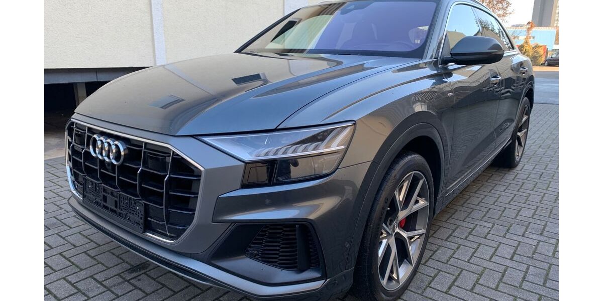 Audi Q8 173.700 km 43.900 &euro; Berlin 12057