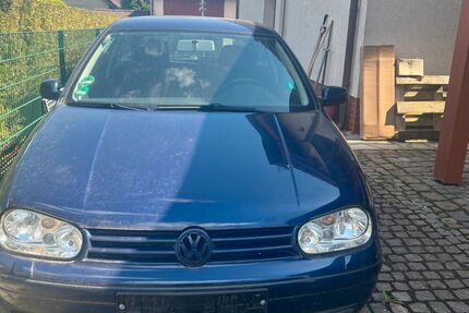VW Golf 144.290 km 700 &euro; Woltersdorf 15569