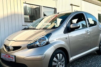 Toyota Aygo (X) 80.000 km 5.900 &euro; Berlin 13469
