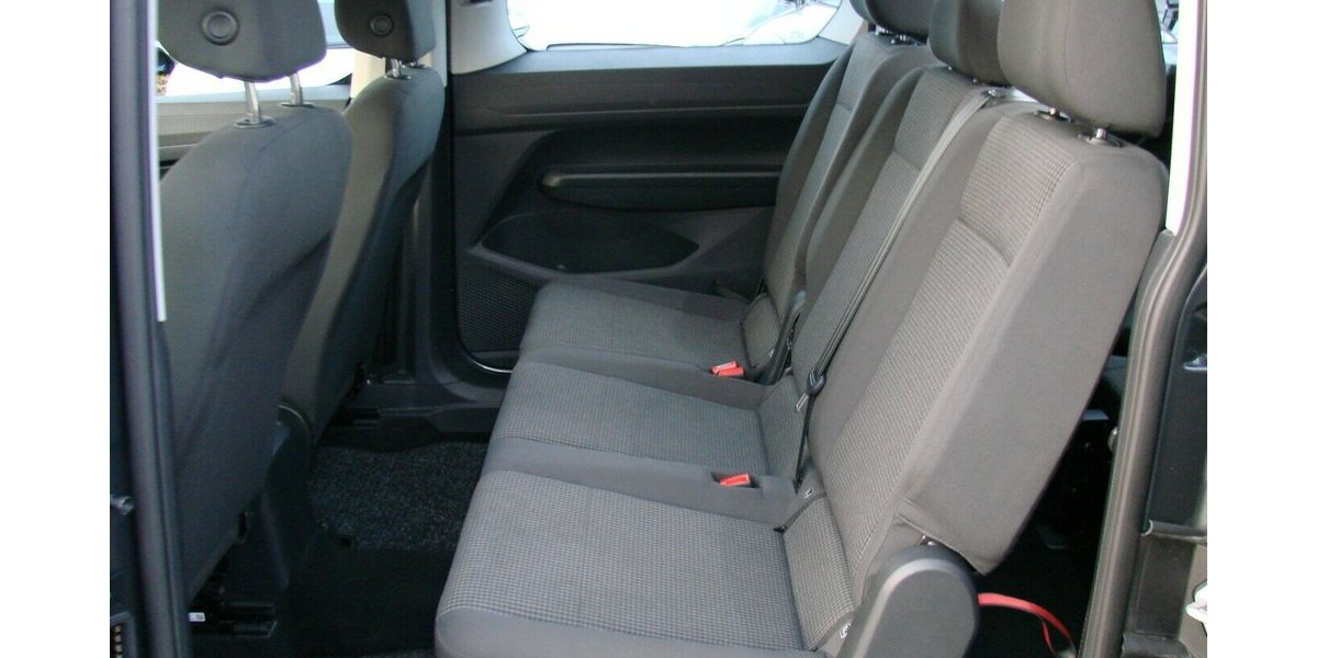 VW Caddy Maxi 2,0TDI 7Sitze Tempomat AHK 57.708 km 27.980 &euro; Falkensee 14612