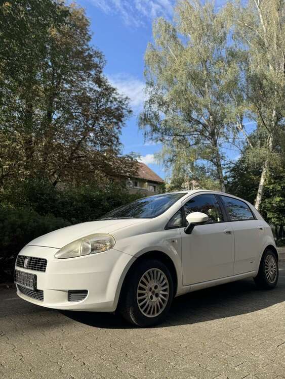 Fiat Punto 133.706 km 1.750 € Berlin (Germany) 13430