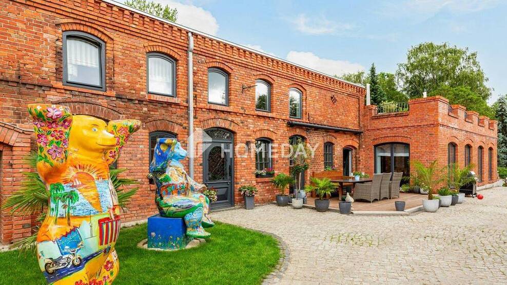 Einfamilienhaus & Remise mit 3 Wohneinheiten - Einzigartiges Ensemble für exklusives Wohnen