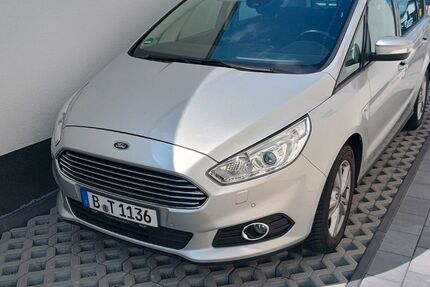 Ford S-Max 156.000 km 14.000 &euro; Berlin 12359