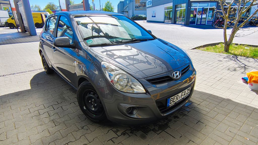 Hyundai i20 94.537 km 4.400 &euro; Bernau 16321