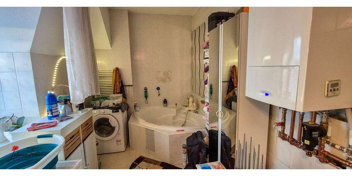 Wohn- & Gewerbeensemble mit Entwicklungspotenzial – Ihre Kapitalanlage mit Flughafennähe 11 zimmer