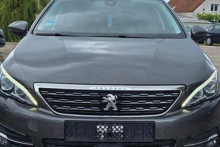 Peugeot 308 134.365 km 8.590 &euro; Fredersdorf - Vogelsdorf 15370