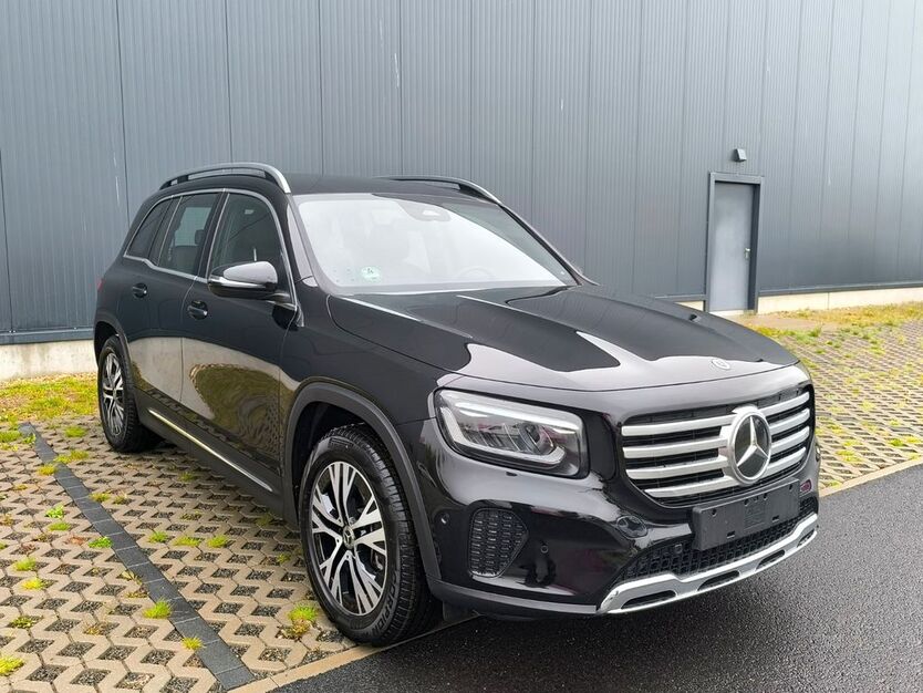 Mercedes-Benz GLB 200 14.854 km 35.999 € Mahlow 15831
