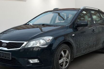 Kia ceed Sportswagon 253.897 km 2.299 &euro; Berlin 12681