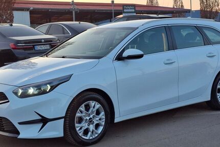 Kia ceed Sportswagon 157.000 km 10.990 &euro; Berlin 15831