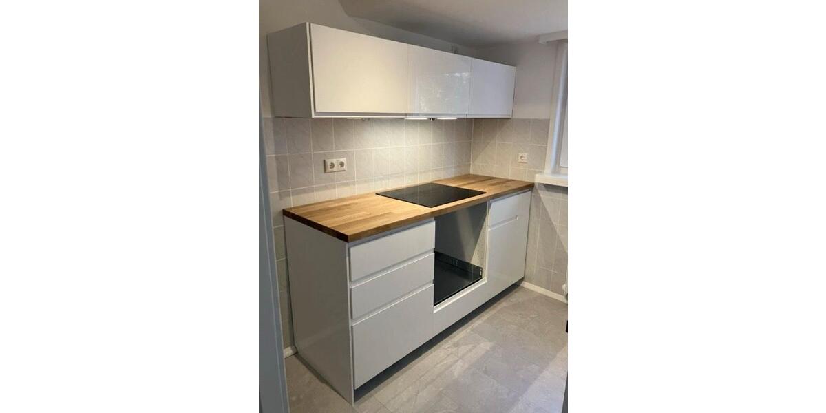 Dachgeschoßwohnung Berlin Steglitz-Zehlendorf - 3 Zimmer, 75 m&sup2;, 1.500&euro; | Angebot:23214810