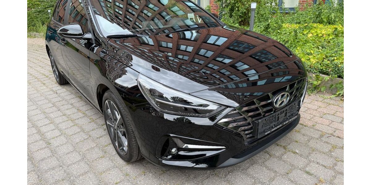 Hyundai i30 49.000 km 16.390 &euro; Berlin 12203